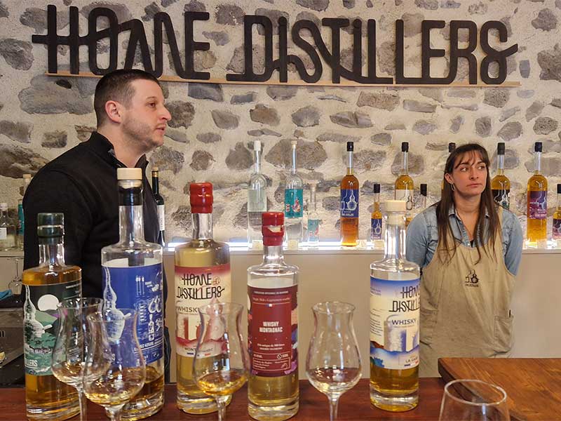 Marion et Bérenger Mayoux Home Distillers en Haute-Loire, Auvergne