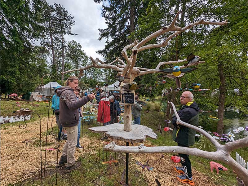 Les jardins du château du marquis de Lafayette se transforment en cour des miracles en Haute-Loire