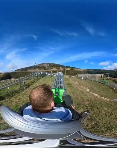 Vidéo 360° - Lugik Parc - Luge Toutes Saisons aux Estables en Haute-Loire